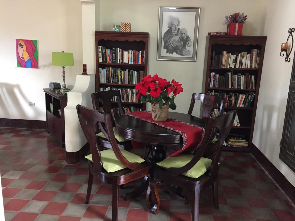 Casa Lula Leon Hostal Oda fotoğraf