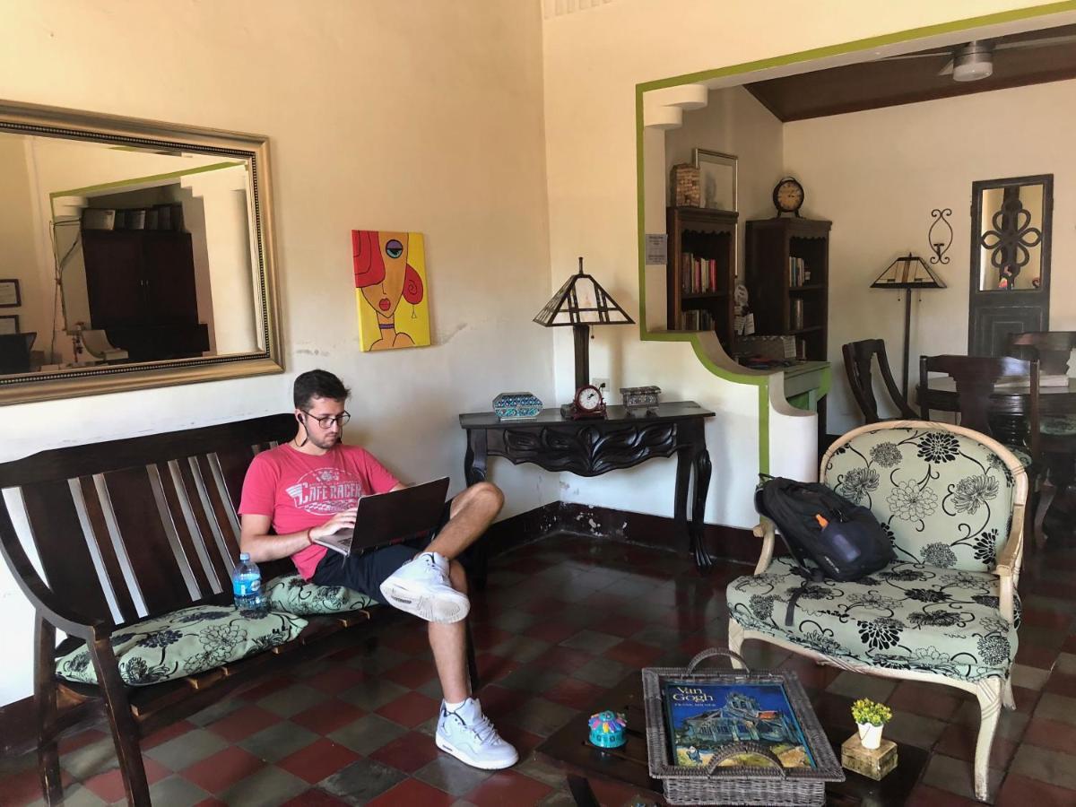 Casa Lula Leon Hostal Dış mekan fotoğraf